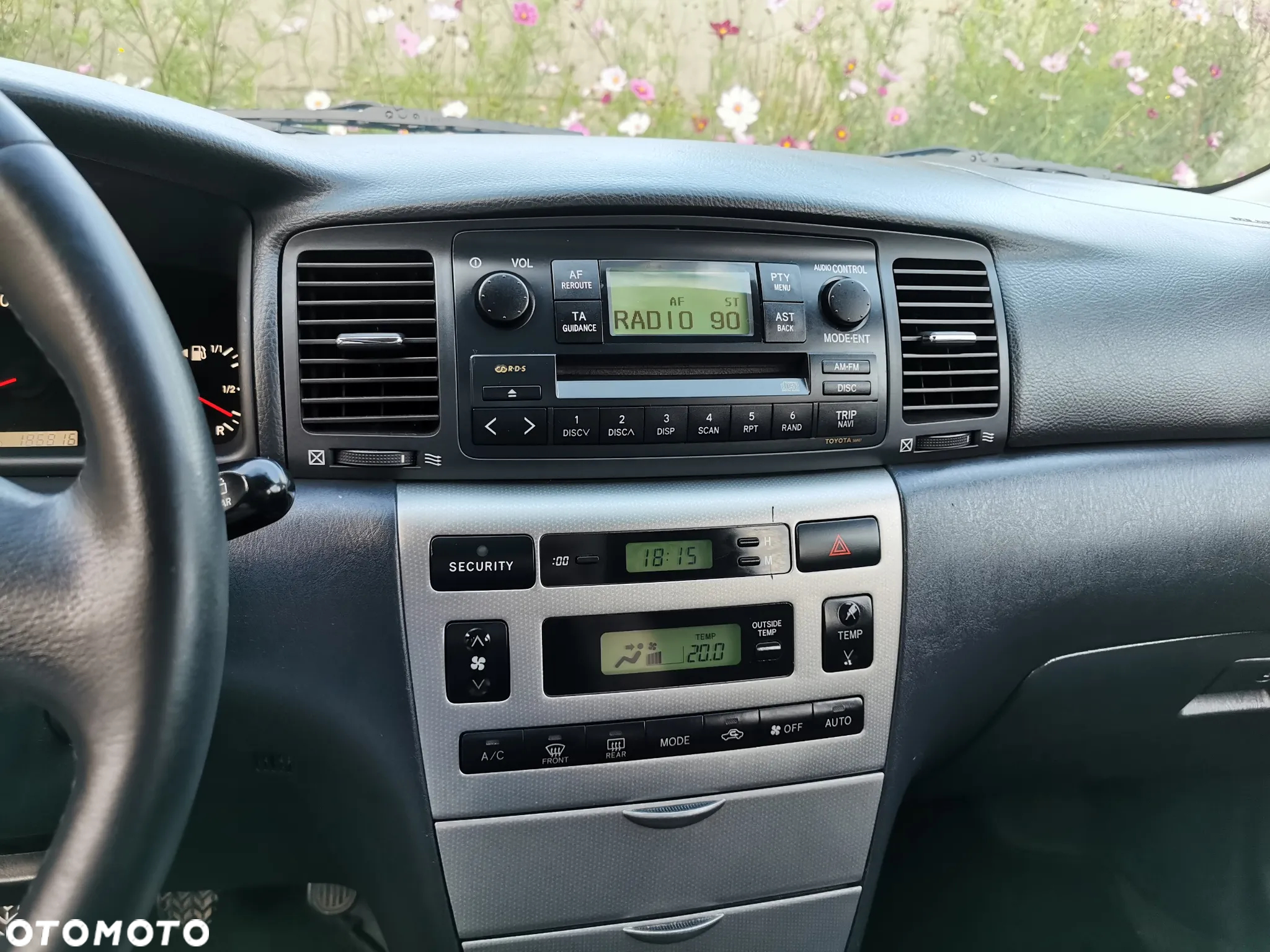 Toyota Corolla 1.6 VVT-i Sol - 25