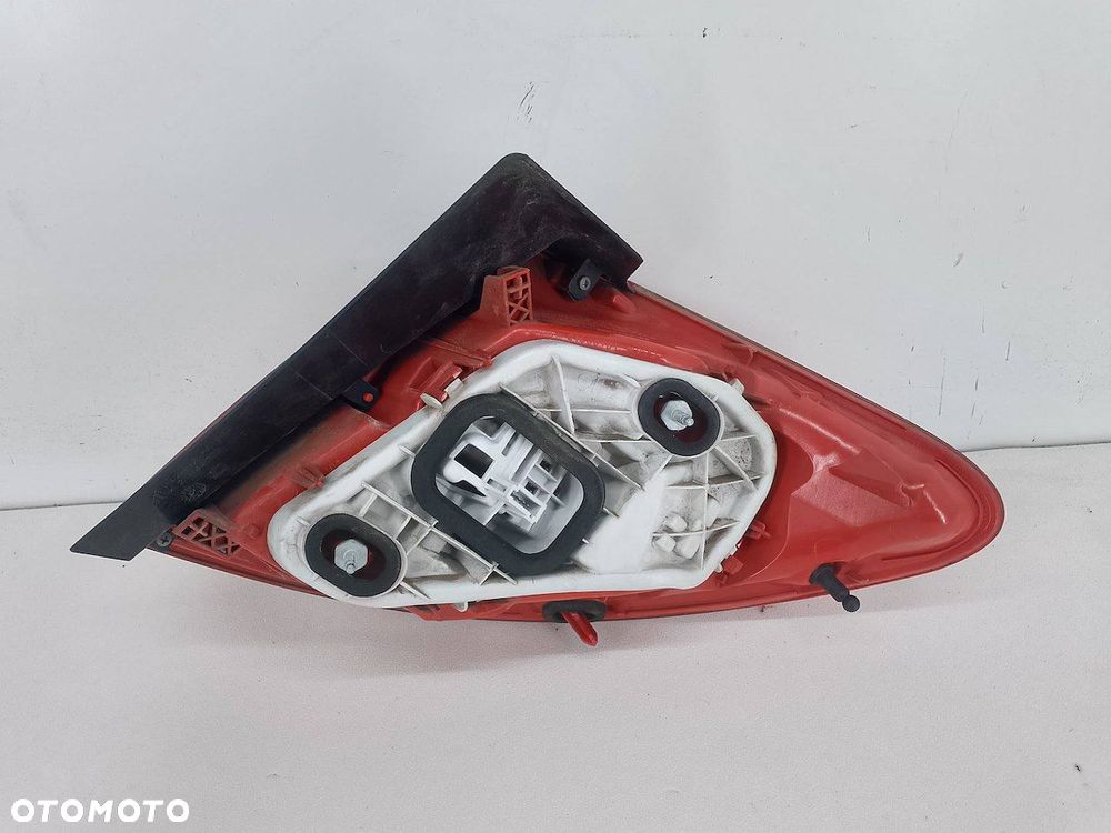 LAMPA TYLNA LEWA OPEL MERIVA B 13253627  21639009 HATCHBACK - 3