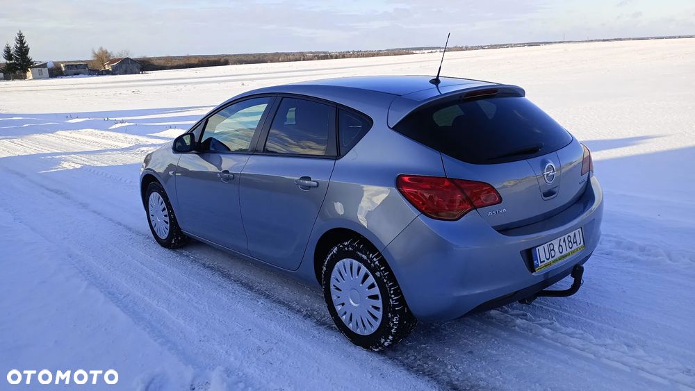 Opel Astra - 12