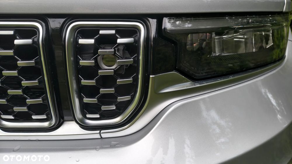 Jeep Grand Cherokee 3.6 V6 Summit - 18