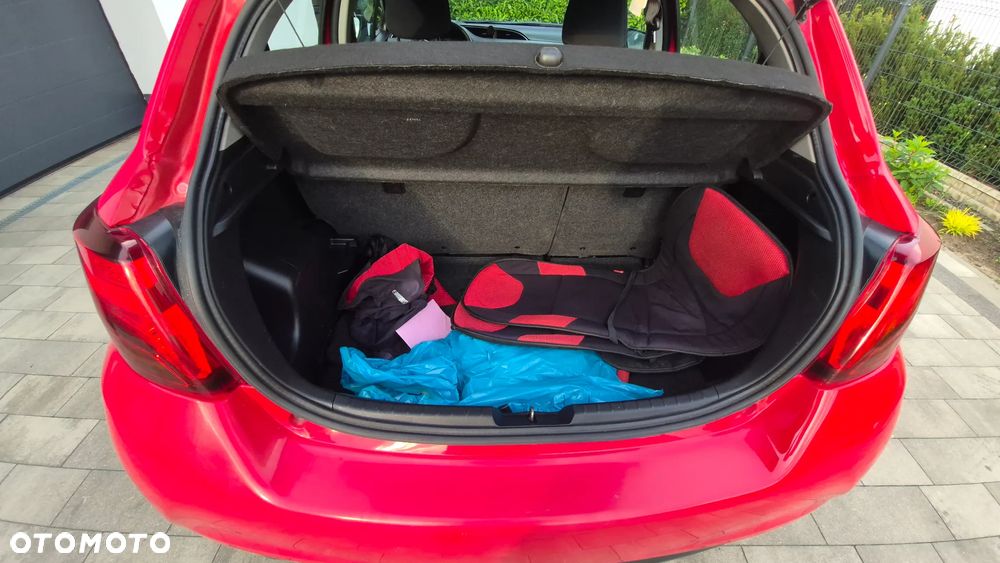 Toyota Yaris - 9