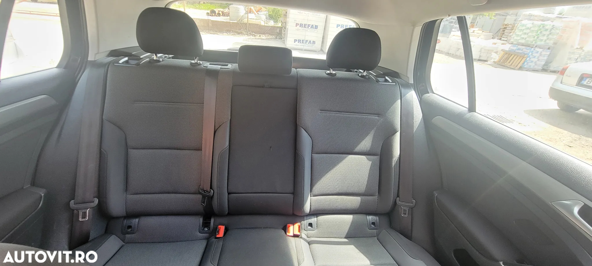 Volkswagen Golf - 15
