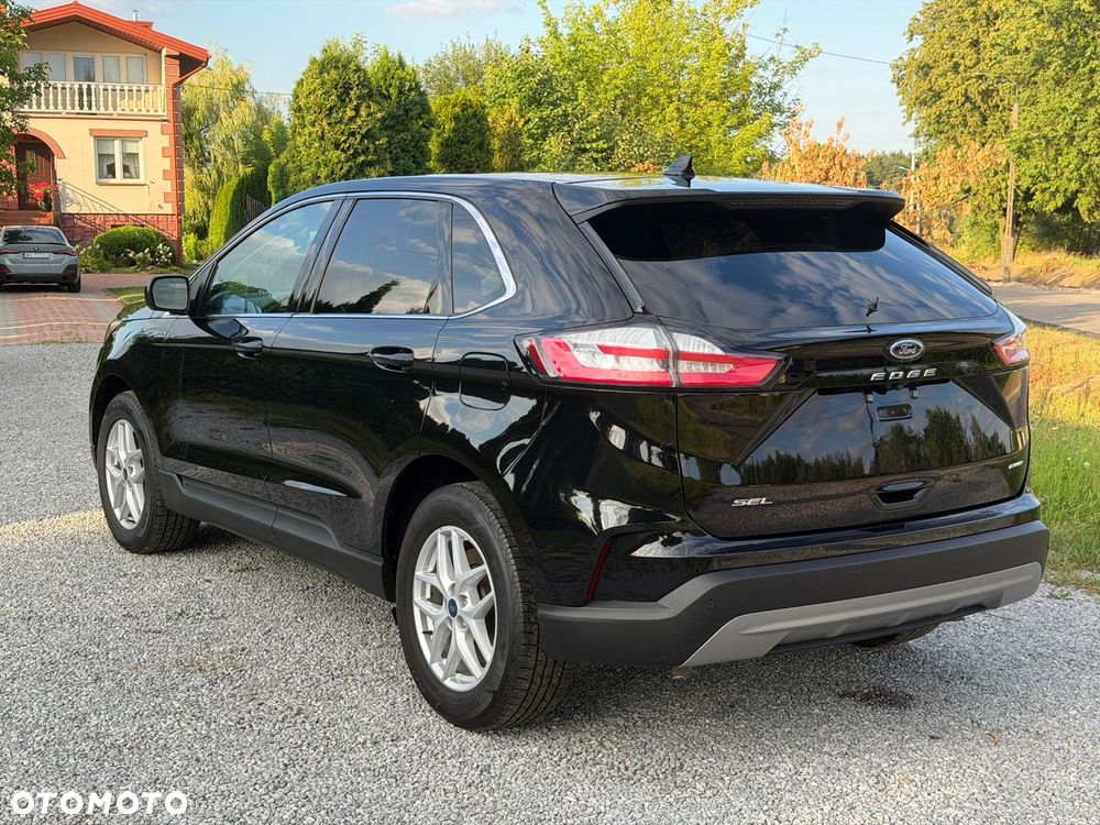 Ford Edge - 4