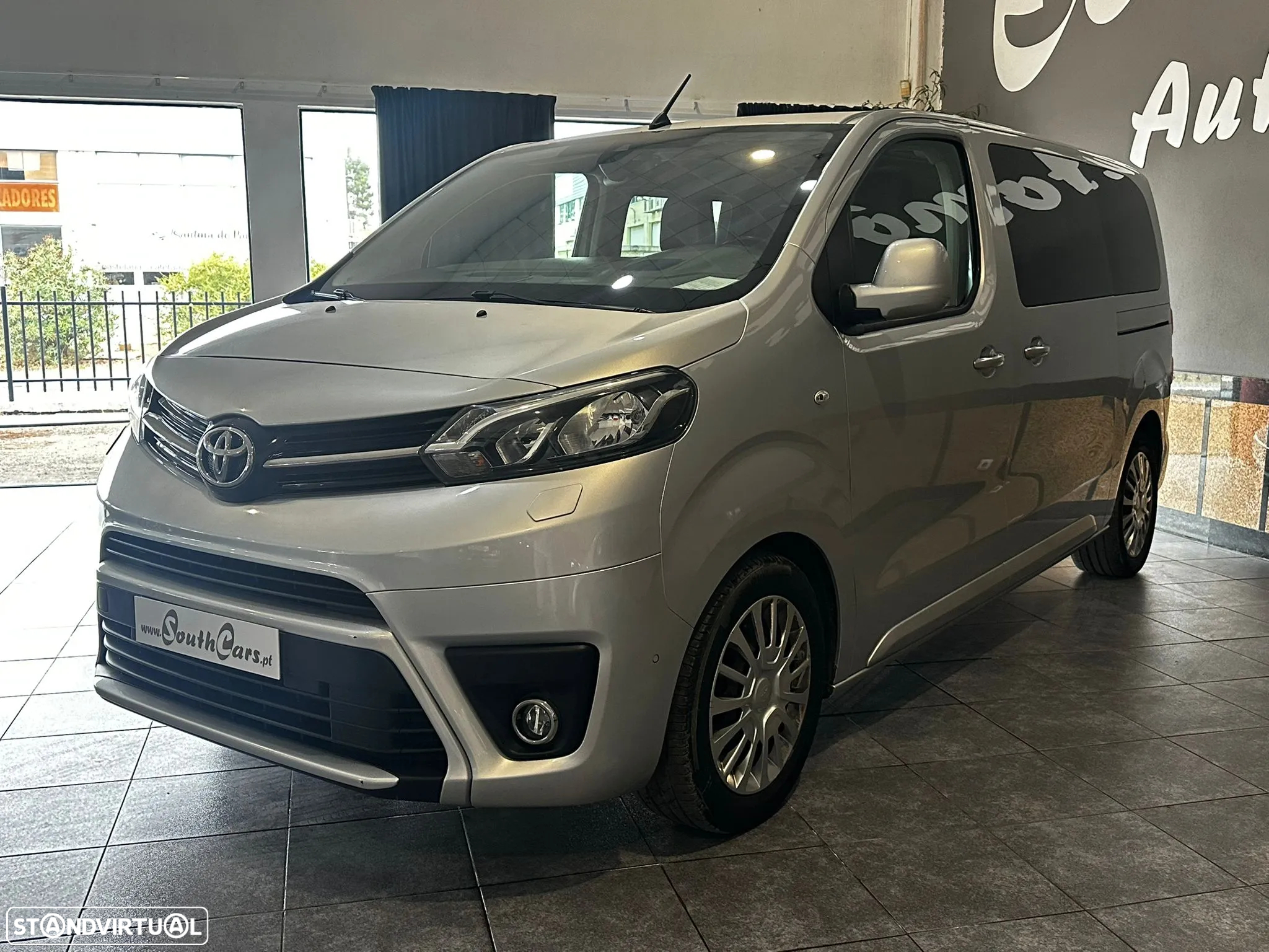 Toyota Proace 2,0-l-D-4D L1 (8L) Verso Team Deutschland - 11