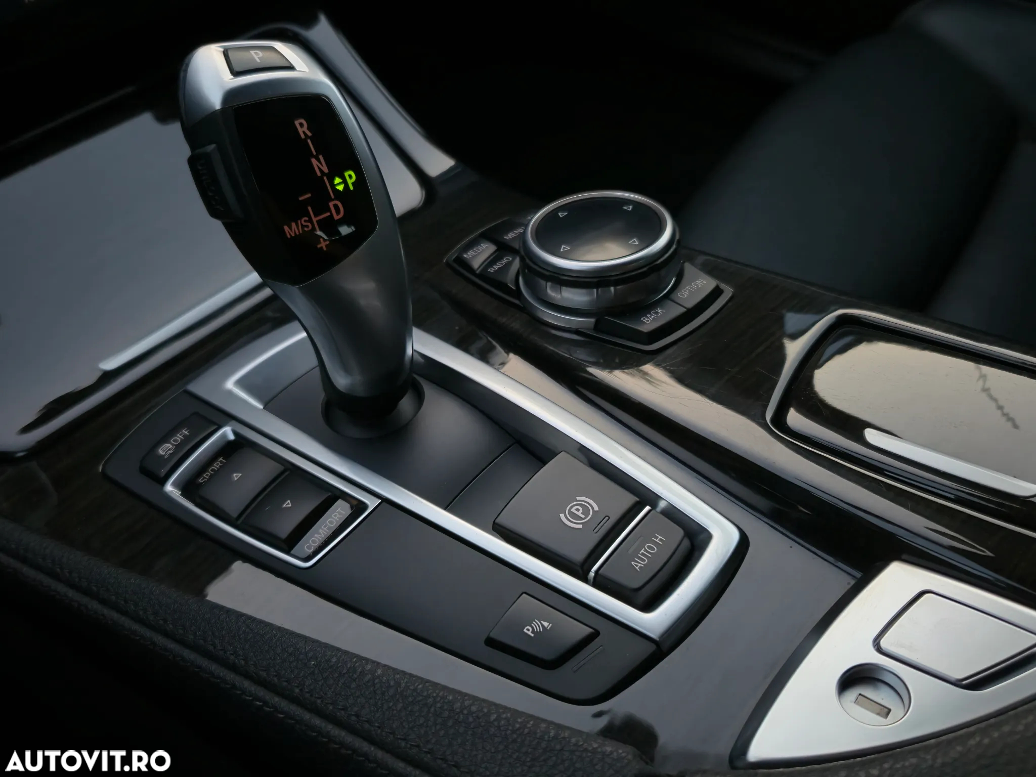 BMW Seria 5 525d Touring Sport-Aut. - 21