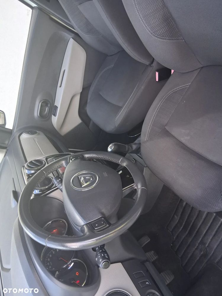 Dacia Lodgy 1.6 SCe Laureate S&S - 16