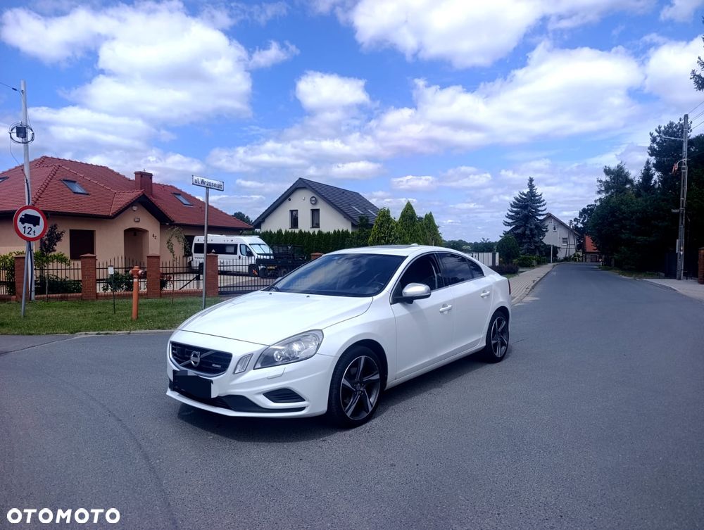 Volvo S60 D3 Geartronic RDesign - 1