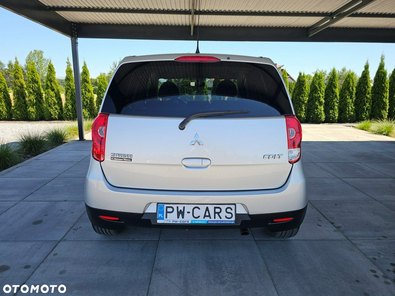 Mitsubishi Colt - 8