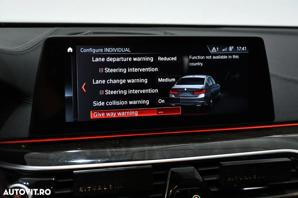 BMW Seria 5 530d xDrive AT - 16