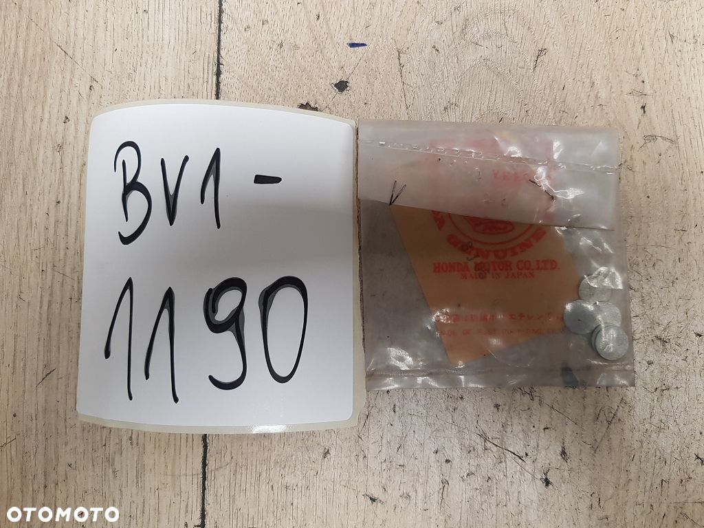 Płytki zaworowe 0,5 Honda VT700 VT800 VT1100 14466-ME9-000 - 1