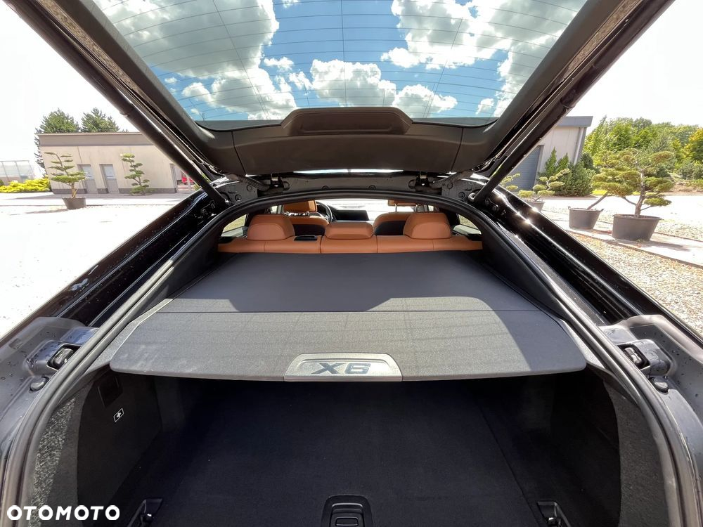 BMW X6 - 13