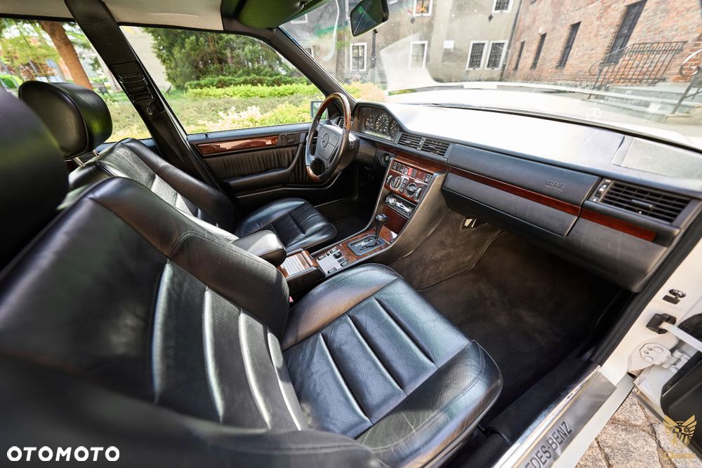 Mercedes-Benz Klasa E - 12