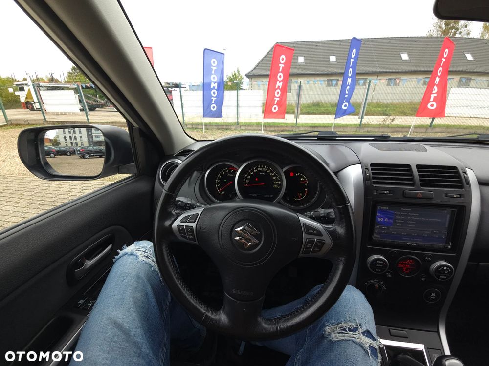 Suzuki Grand Vitara 2.4 Premium - 25