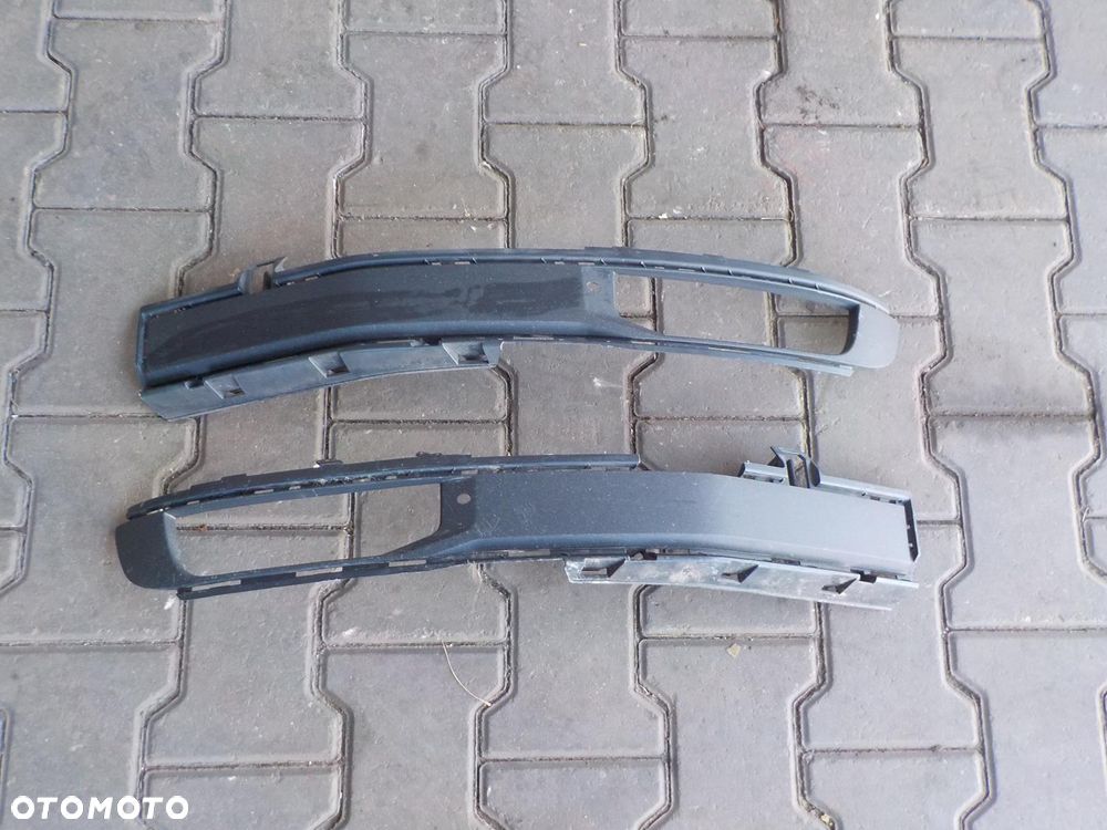 VW T6 KRATKA ZAŚLEPKA ZDERZAKA PRAWA LEWA HALOGEN - 1