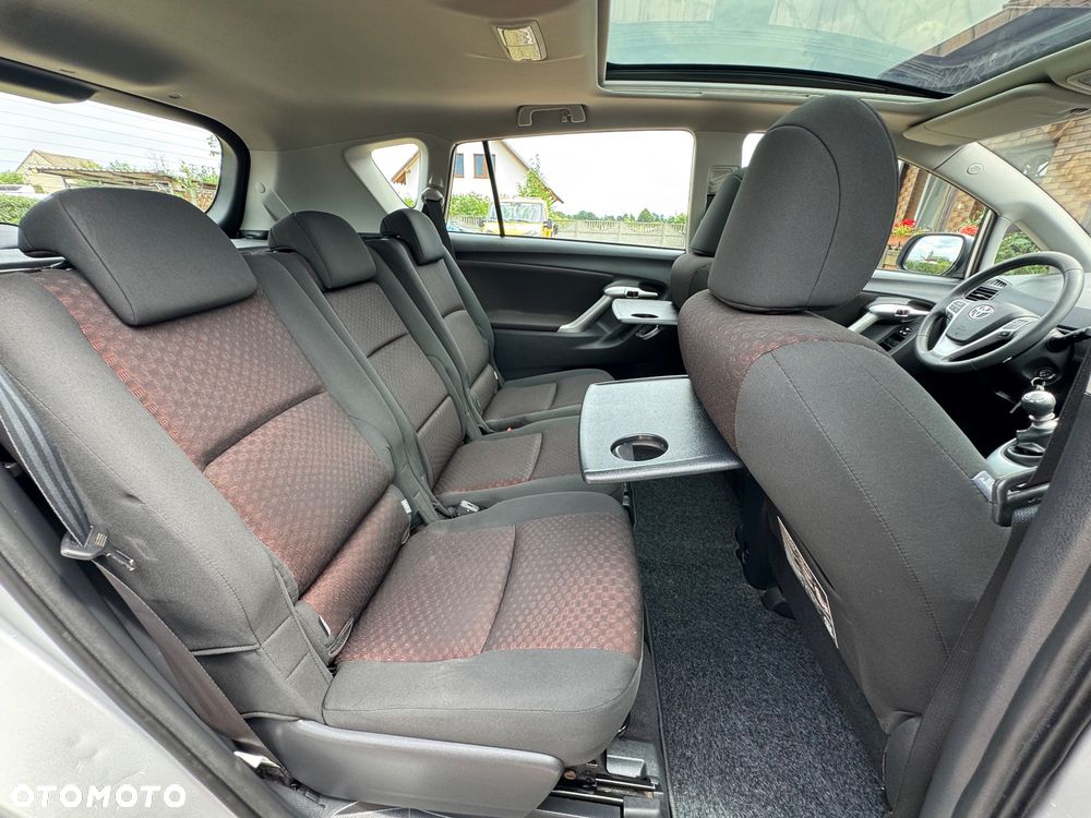 Toyota Verso - 26