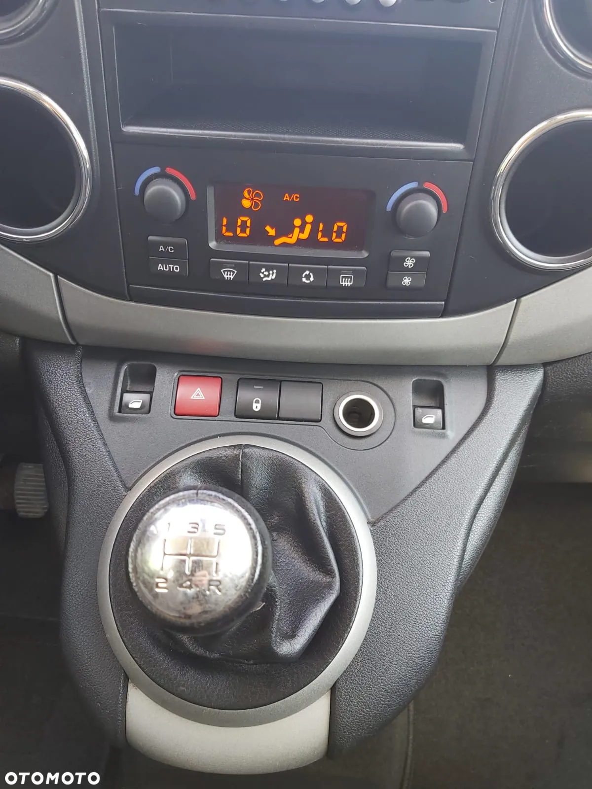 Peugeot Partner Tepee HDi FAP 110 Outdoor - 30