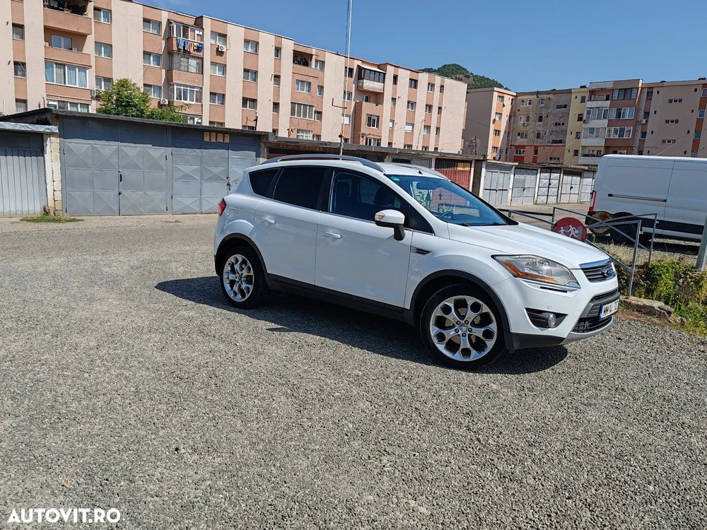 Ford Kuga - 1