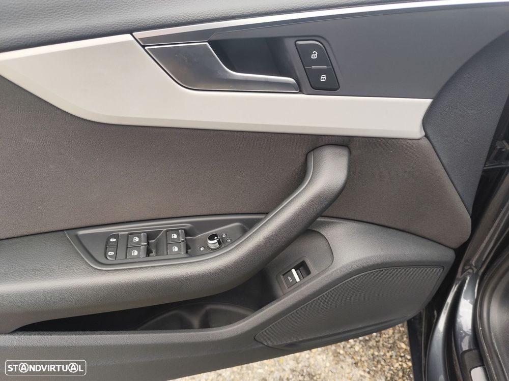 Audi A4 Avant 30 TDI S tronic - 21