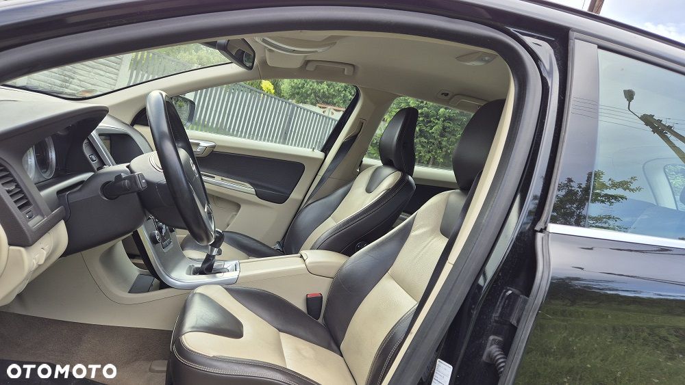 Volvo XC 60 D3 R-Design - 7