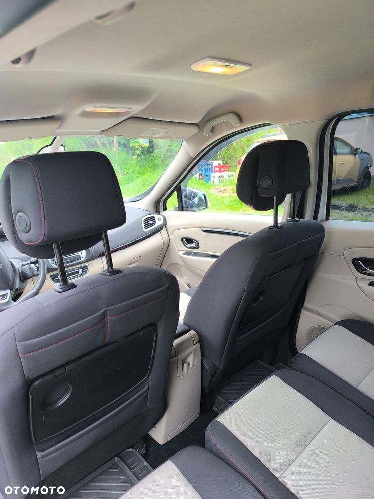 Renault Scenic - 20