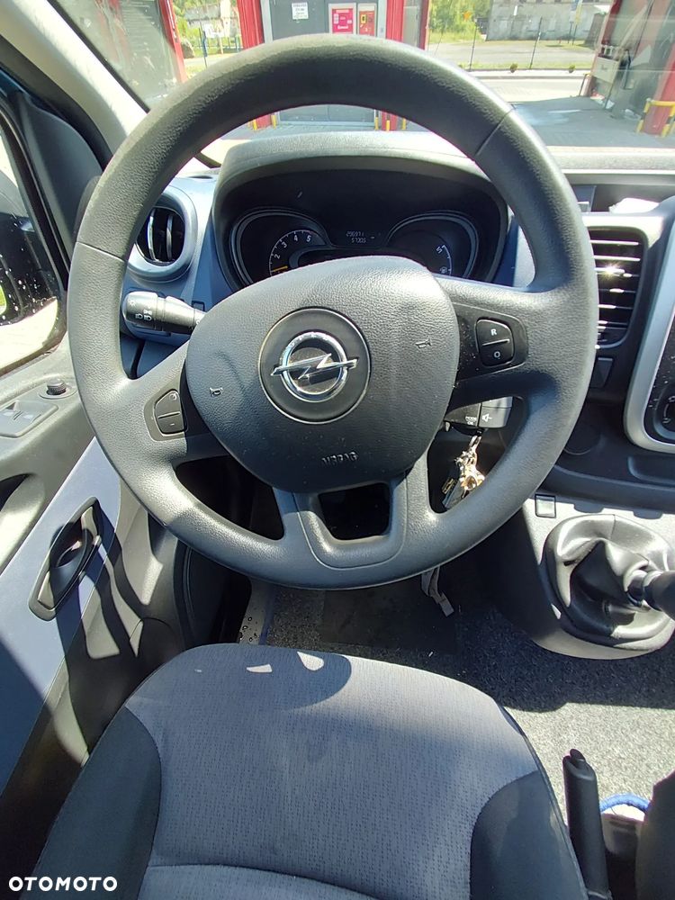 Opel Vivaro L1H1 2.7t Essentia - 9