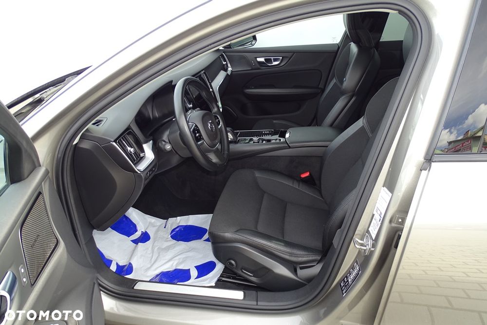 Volvo V60 T6 AWD Twin Engine Geartronic R-Design - 17