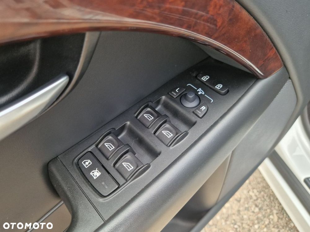 Volvo V70 1.6D DRIVe Momentum - 9