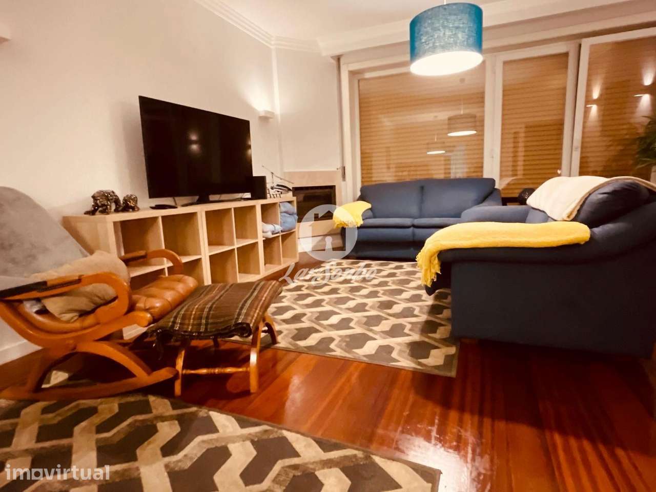 Apartamento T2 com Garagem Fechada a 100 m da praia de Vila do Conde - Grande imagem: 2/27