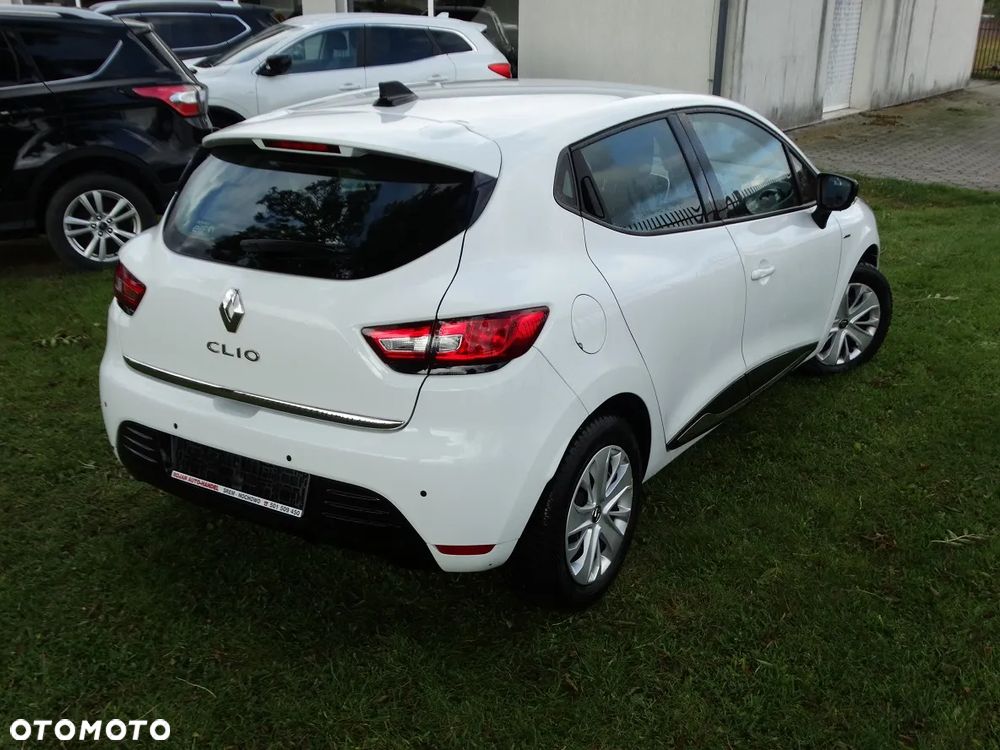 Renault Clio 1.2 16V Limited - 2