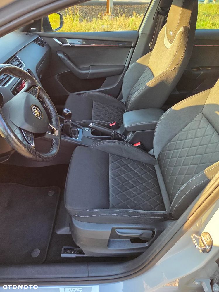Skoda Octavia 2.0 TSI RS 230 - 11