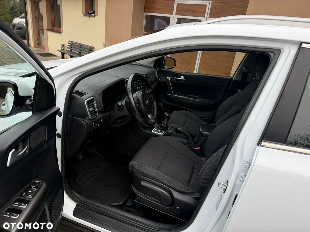 Kia Sportage 1.6 GDI 2WD Attract - 23