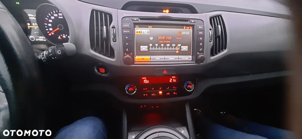 Kia Sportage 1.7 CRDI Business Line L 2WD - 11