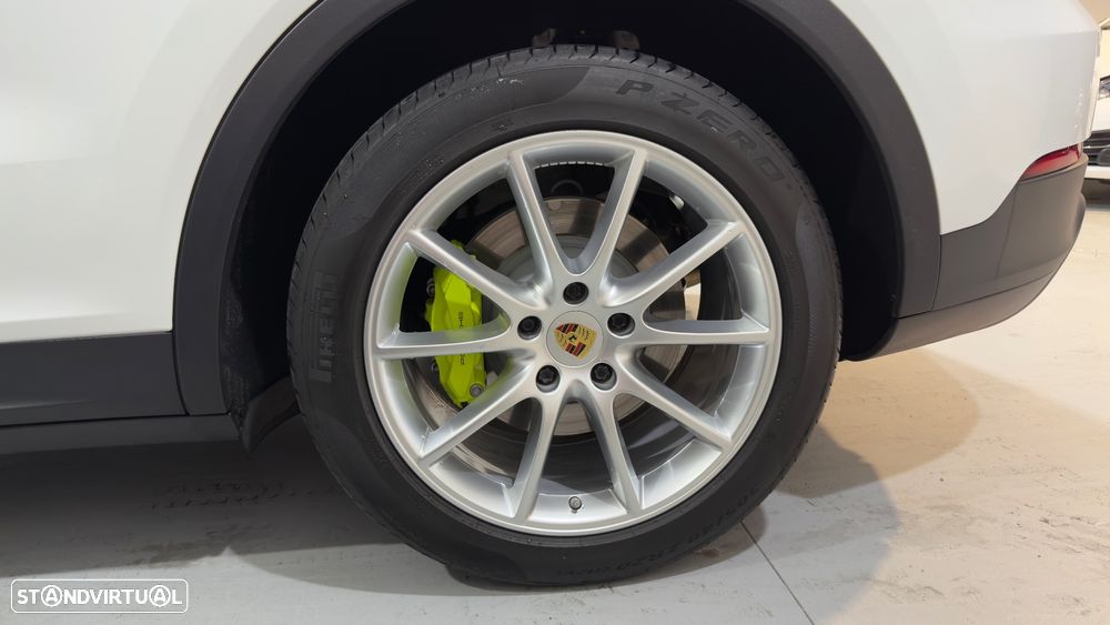 Porsche Cayenne E-Hybrid - 13