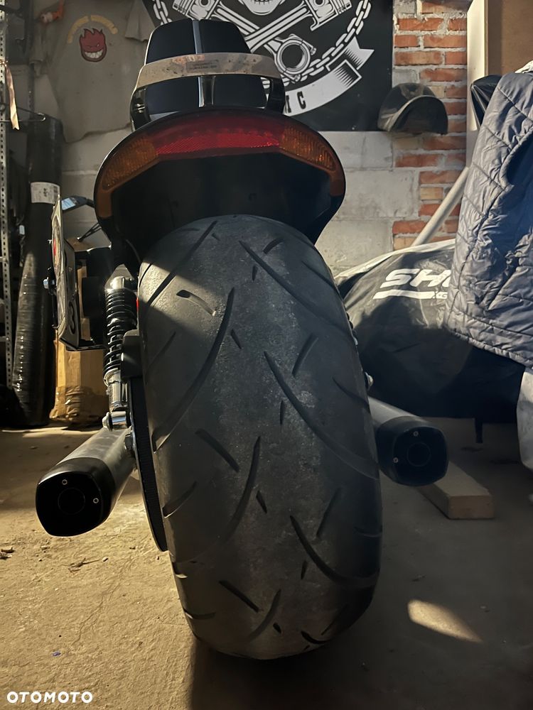 Harley-Davidson V-Rod Muscle - 3