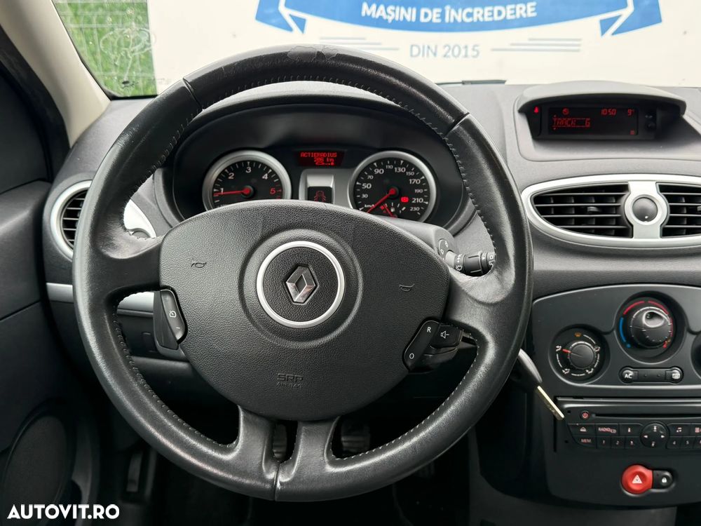 Renault Clio III 1.5dCi Team - 9