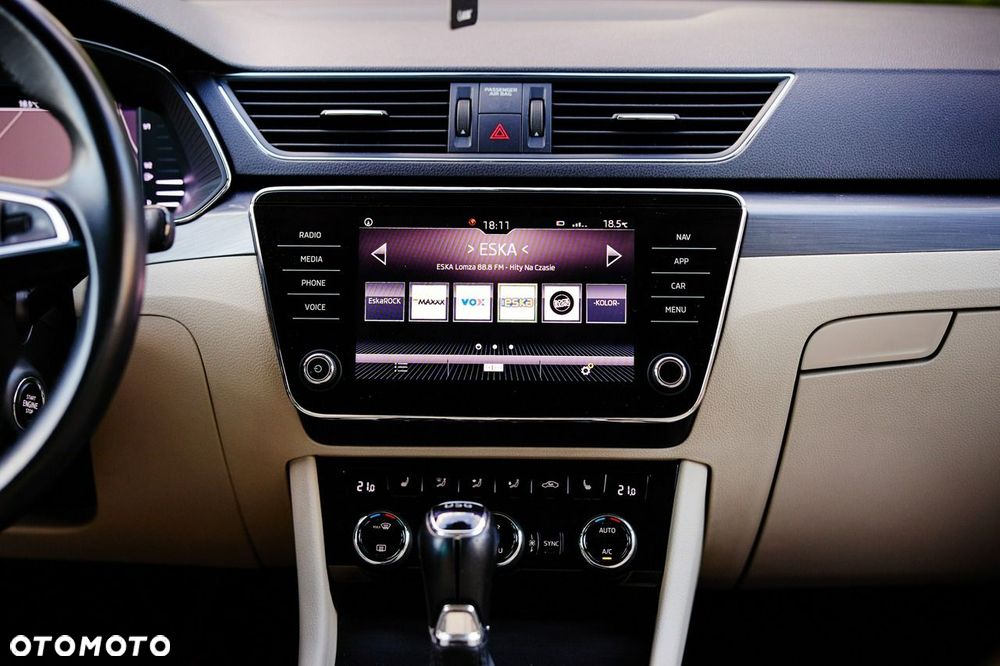 Skoda Superb 2.0 TSI Style DSG - 25