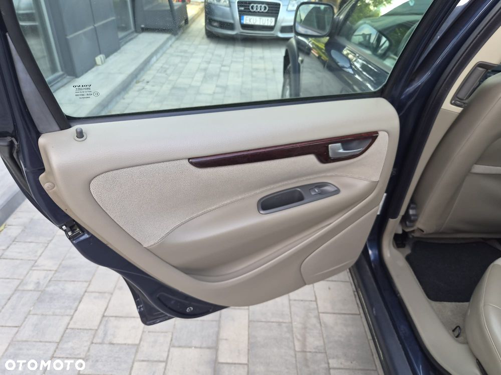 Volvo XC 70 - 18
