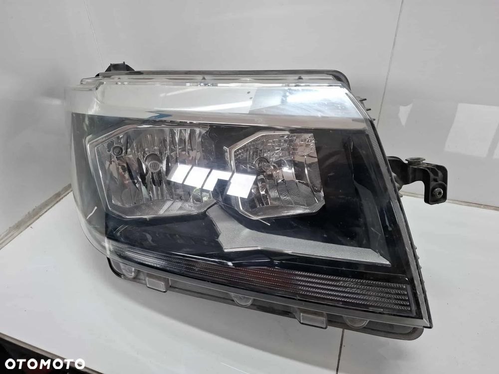 LAMPA PRZEDNIA PRZÓD PRAWA VW CRAFTER II MAN TGE 7C1941006 ZWYKŁA ŁADNA - 4