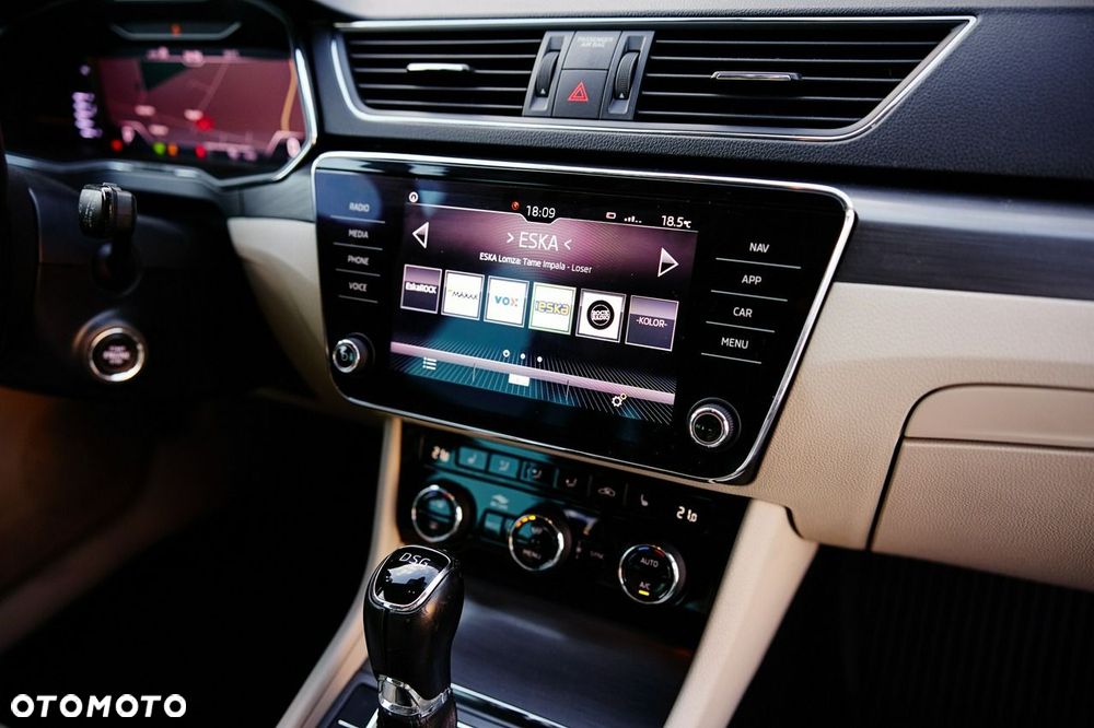 Skoda Superb 2.0 TSI Style DSG - 29