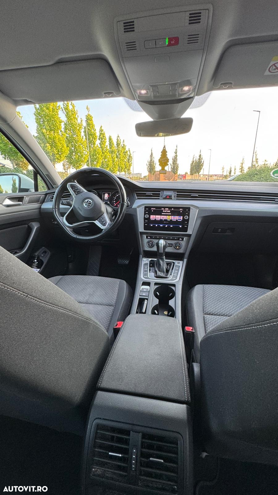 Volkswagen Passat 2.0 TDI DSG Advance - 23