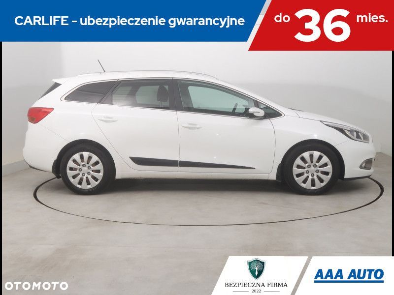 Kia Ceed - 8