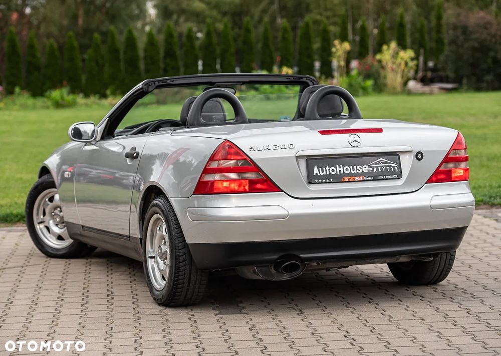 Mercedes-Benz SLK 200 - 12