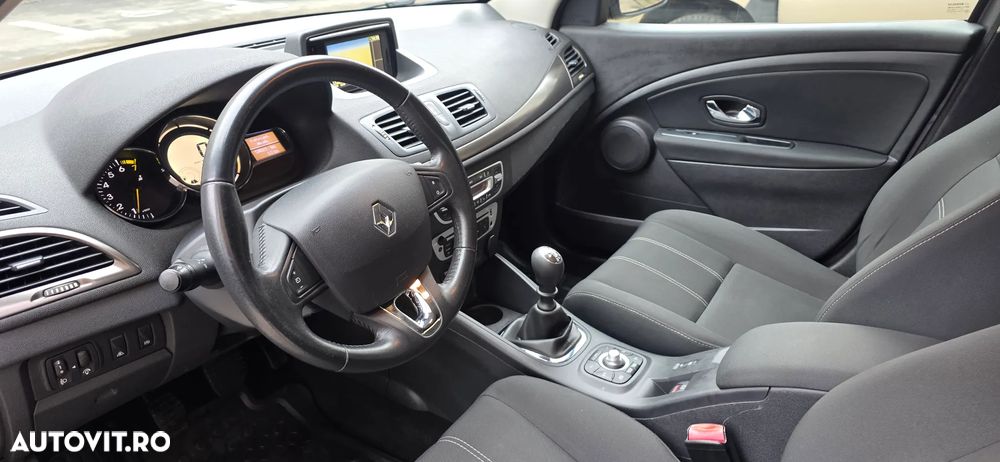 Renault Megane ENERGY TCe 130 Start & Stop LIMITED - 6