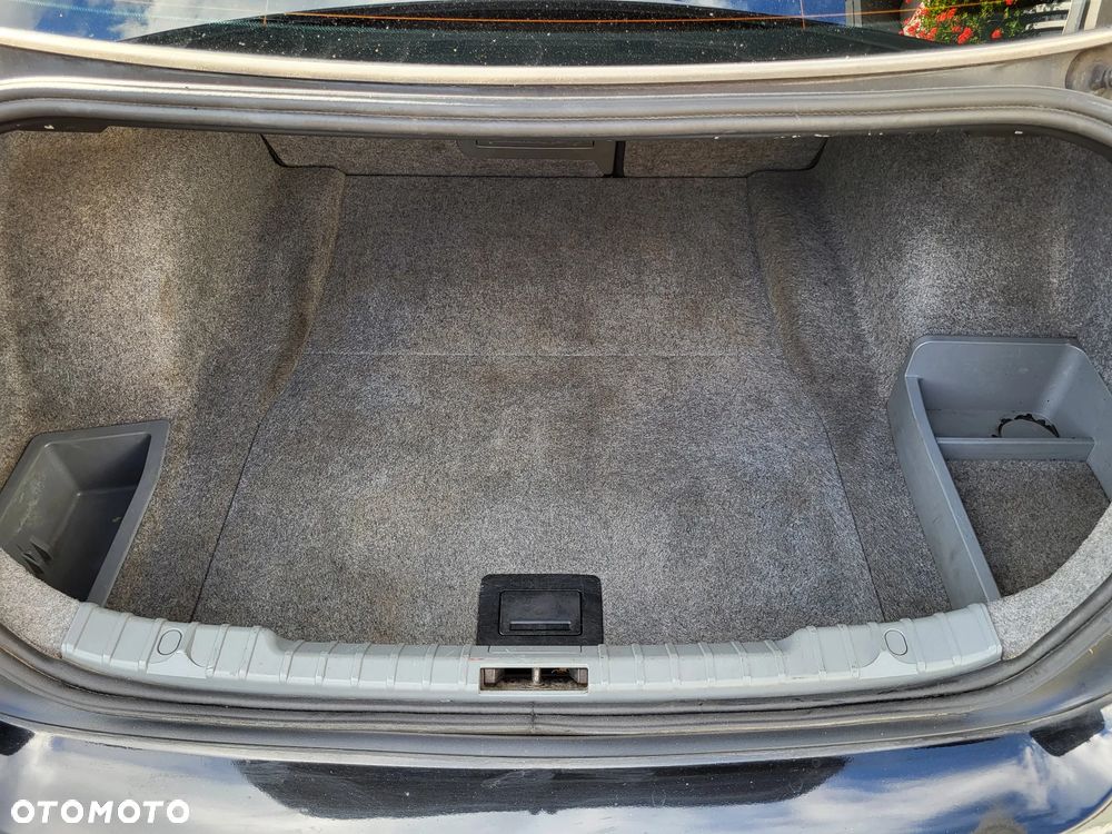 BMW Seria 3 320i - 28
