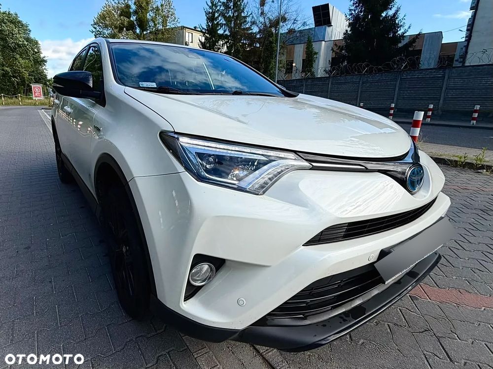 Toyota RAV4 - 1