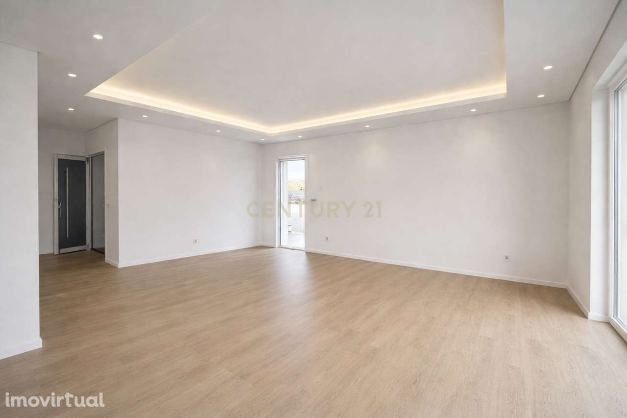 Moradia térrea T3+1 isolada com piscina em lote de 322 m² - Grande imagem: 5/29