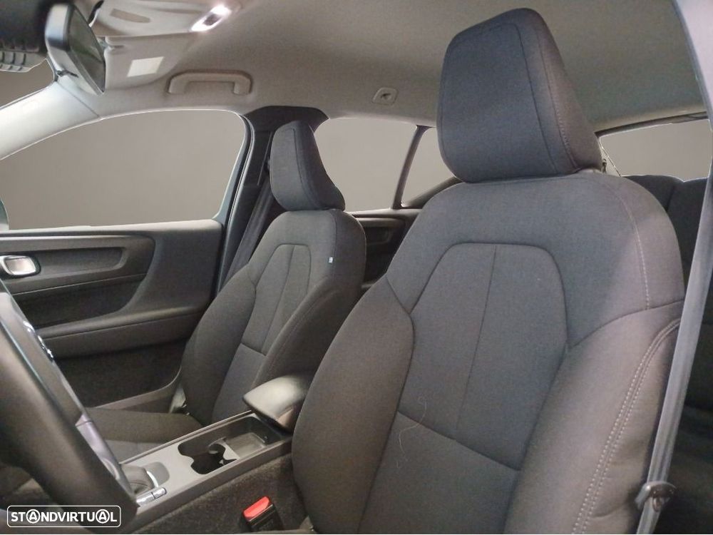 Volvo XC 40 1.5 T2 Momentum - 9