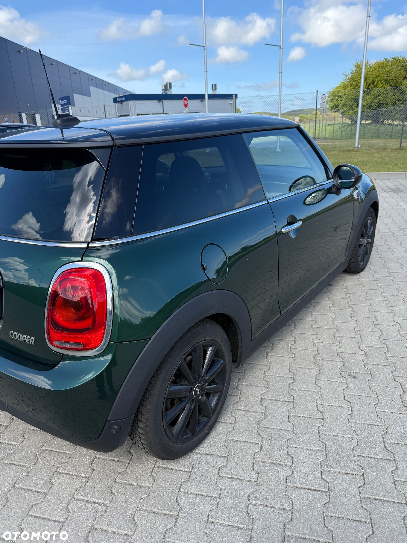 MINI Cooper Standard - 4