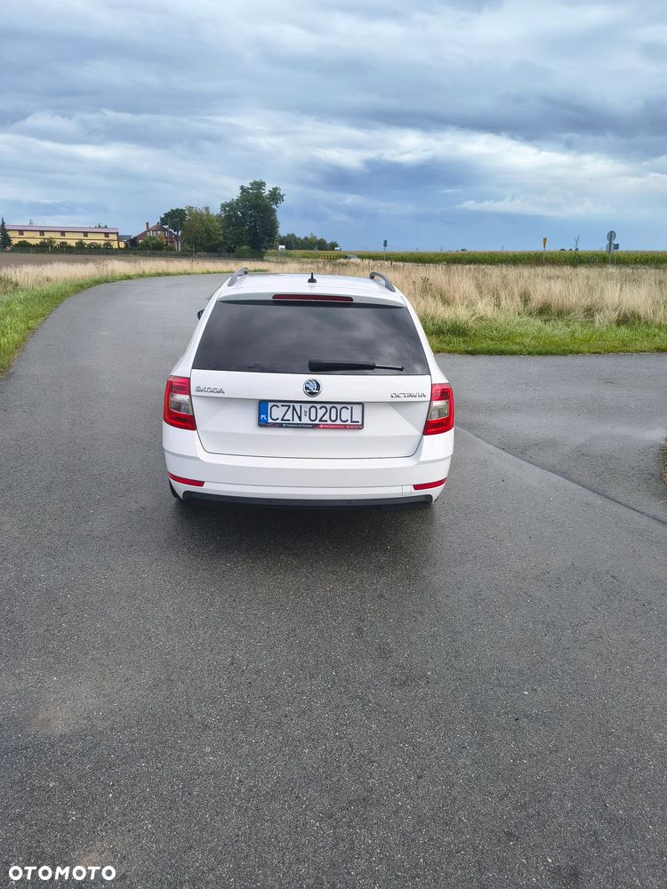Skoda Octavia 2.0 TDI Style DSG - 5