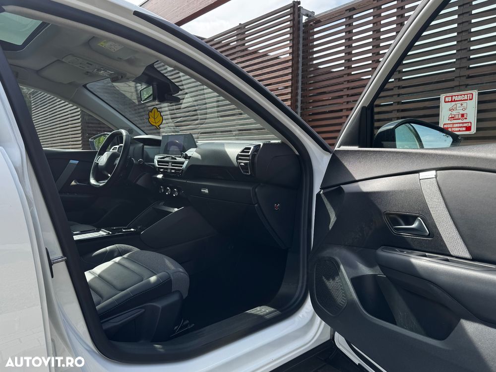 Citroën C4 PureTech 130 Stop&Start EAT8 SHINE - 19